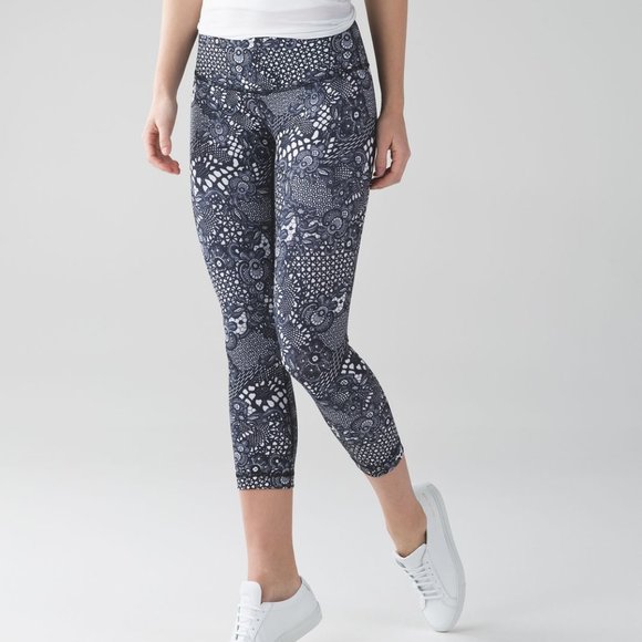 lululemon athletica Pants - Lululemon Wunder Crop in Pretty Lace White Black